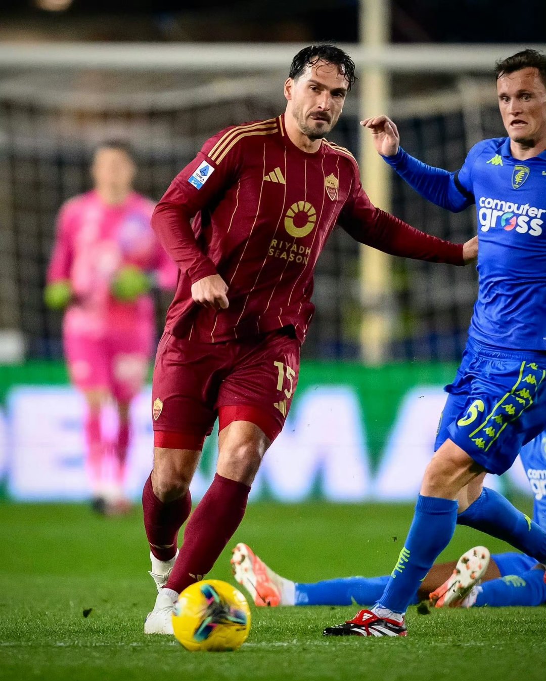 包含罗马尼亚队遗憾失利，晋级前景渺茫的词条